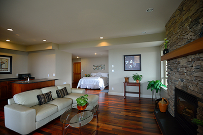 Orveas Oceanfront Suite